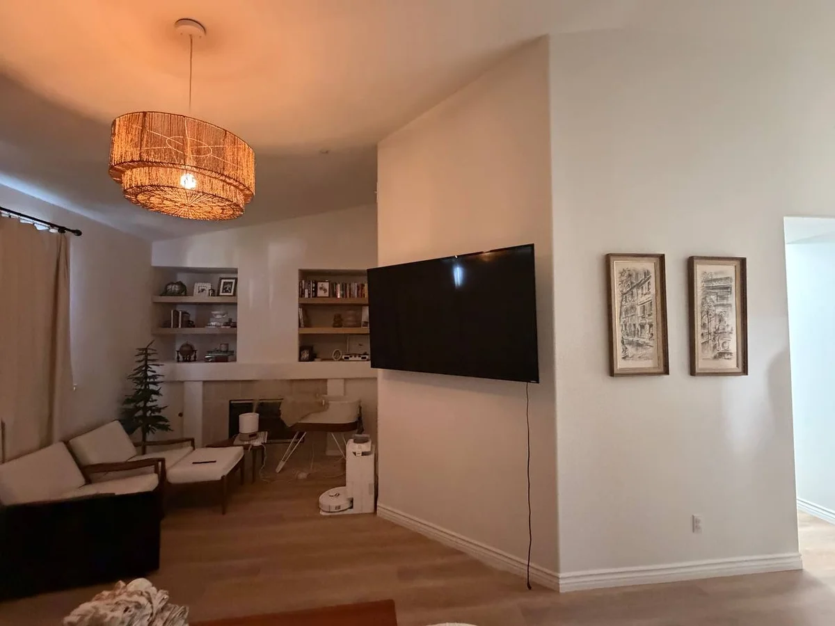 TV Mounting & Interior Las Vegas, NV — LvH Vegas Handyman Co